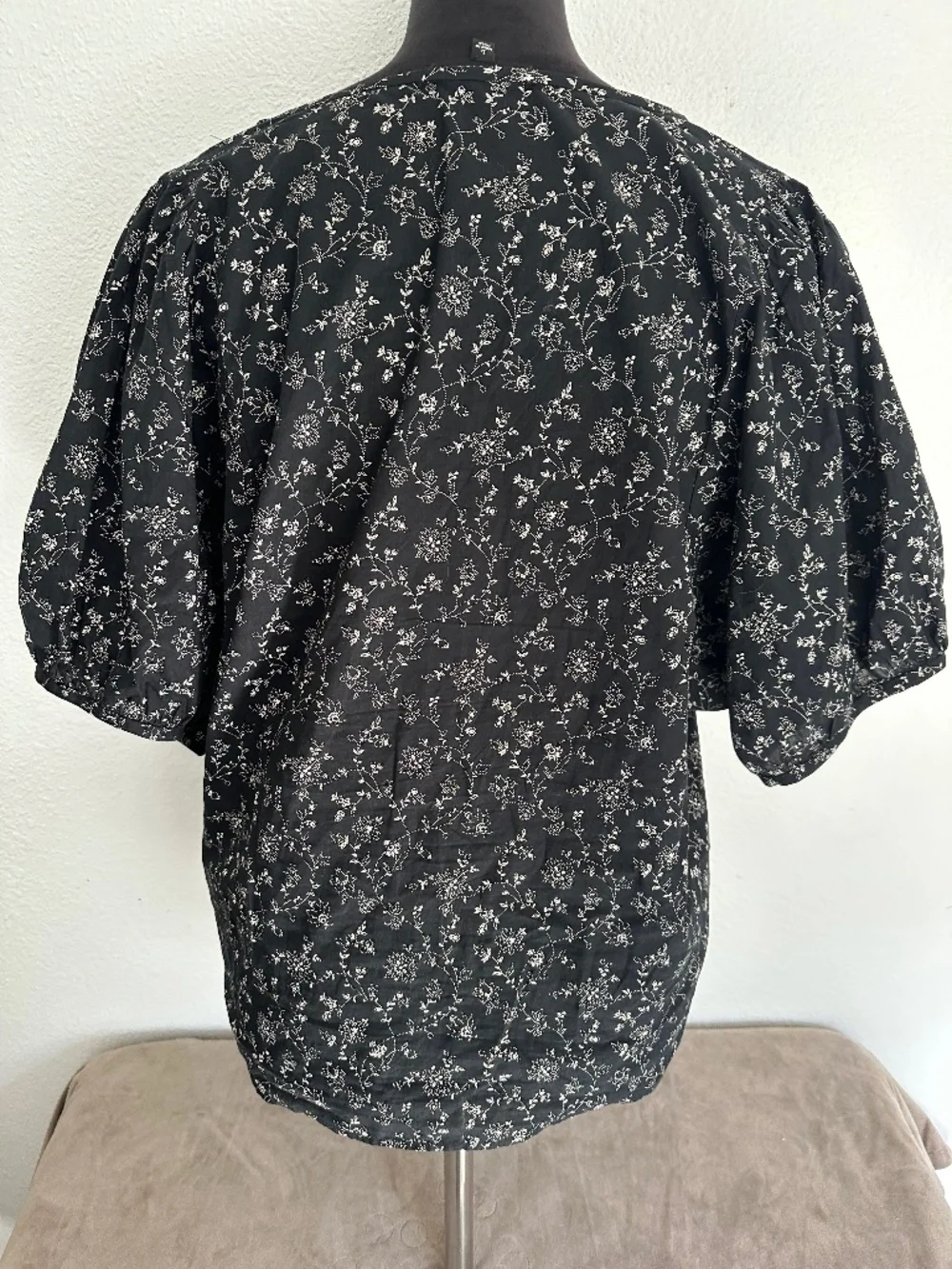 Madewell Floral Puff sleeve Blouse.